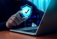 Cyberhigiena dla seniora - jak chronić osoby starsze przed oszustwami online?